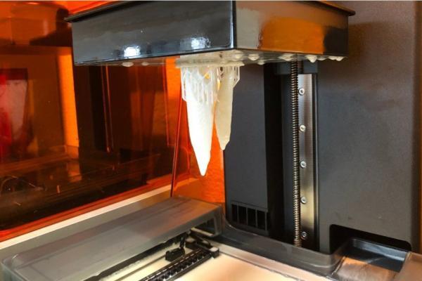 3D Replika im Druck auf einem SLA 3D Drucker in Stadard Resin Weiss